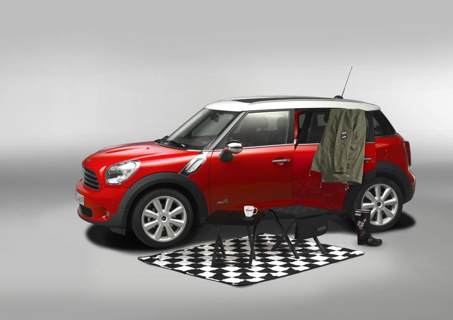  Mini Cooper Countryman Getaway Package 2010 года  (фото 1 из 3)